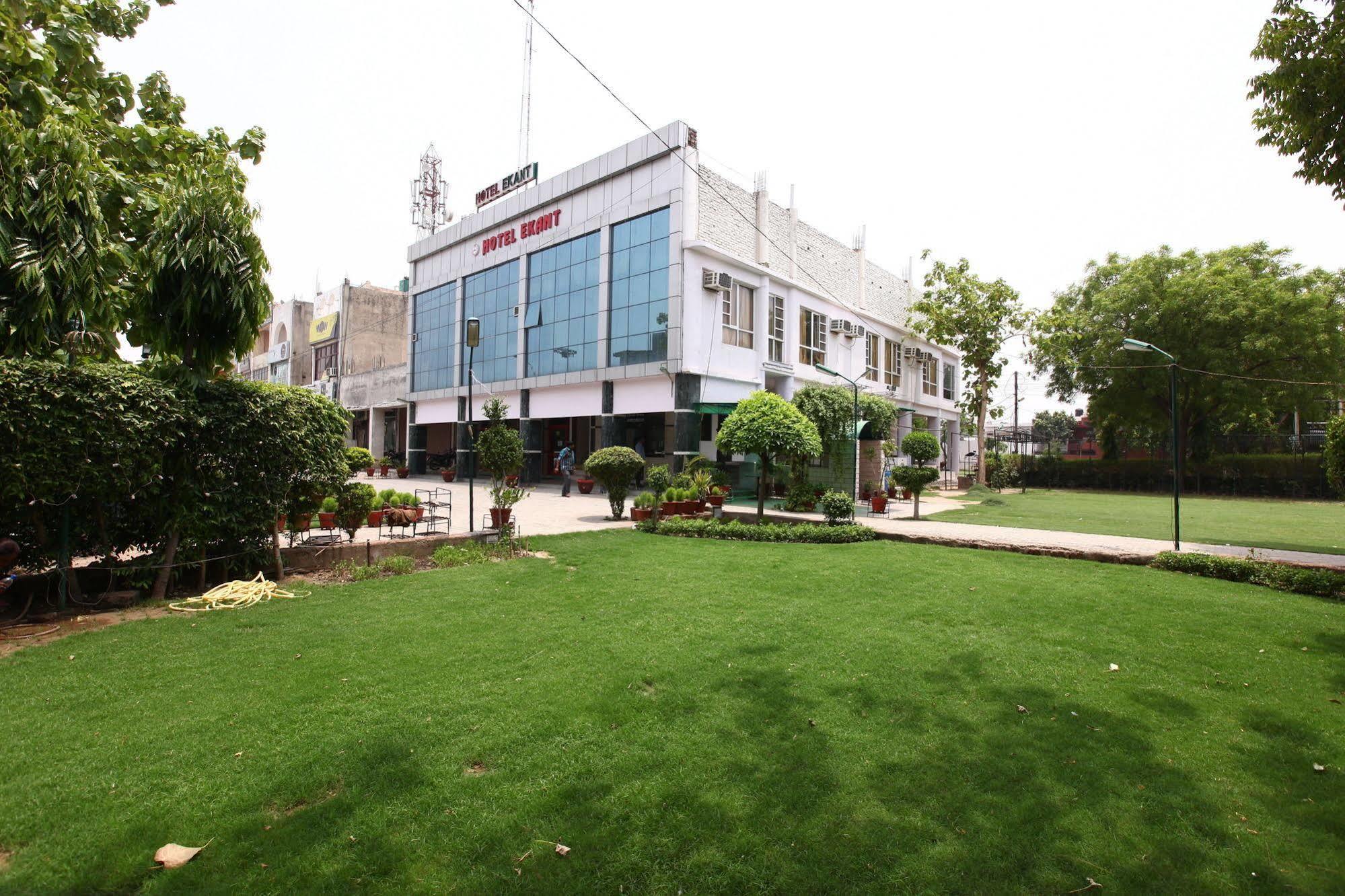 Hotel Ekant Faridabad Exterior foto